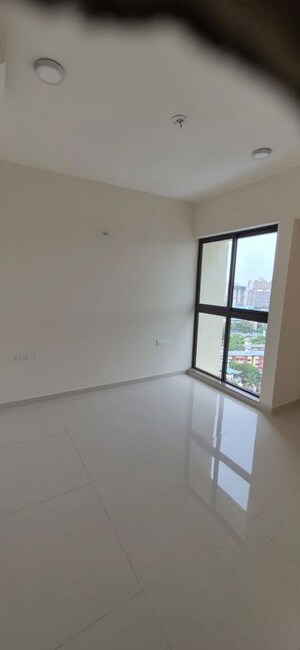 Room in 2.5 BHK Apartment at Lodha Casa Supremo, Mira Road East – for Rent