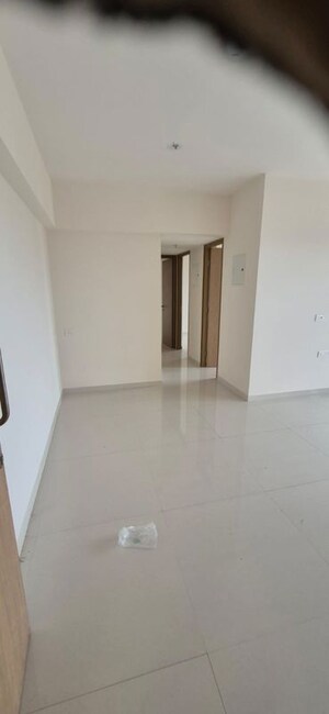 Room in 2.5 BHK Apartment at Lodha Casa Supremo, Mira Road East – for Rent
