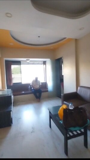 2 BHK Apartment For Rent in Laxmi Niwas Dadar East, Dadar East