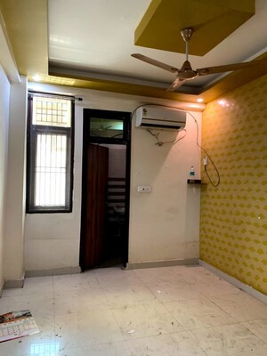 Room in 3 BHK Builder Floor at Balaji Enclaves, Govindpuram – for Sale