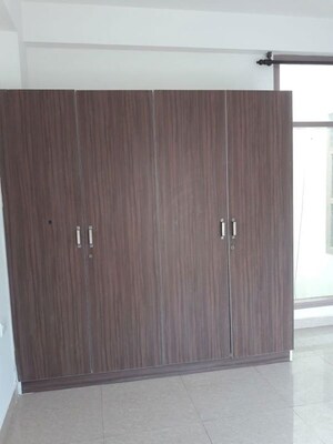Room in 2 BHK Independent House at Sector 10a – for Rent