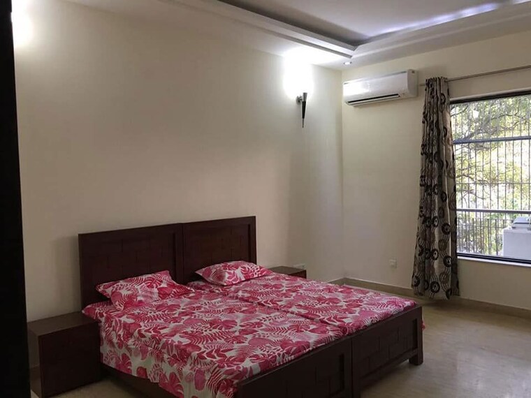 Bedroom, sector 10a 2 Bedroom 1245 Sq.Ft. Independent House In Sector 10a Gurgaon 10696196