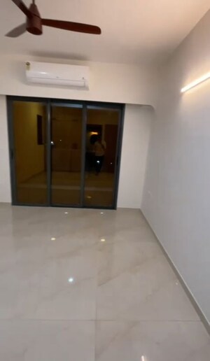 Room in 3 BHK Apartment at Godrej Urban Park, Chandivali – for Rent