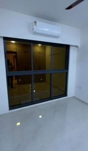 Room in 3 BHK Apartment at Godrej Urban Park, Chandivali – for Rent