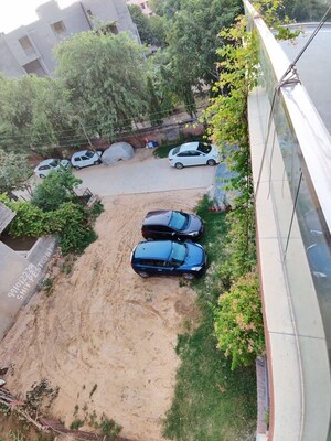 Balcony in 2 BHK Independent House at Sector 10a – for Rent