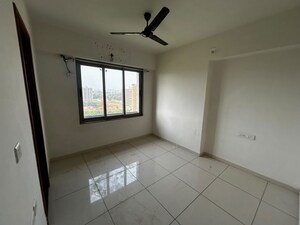 Room in 3 BHK Apartment at Shivalik Sharda Park View 2, Shela – for Rent