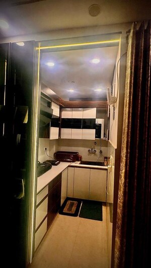 Kitchen in 2 BHK Builder Floor at Dwarka Mor – for Rent