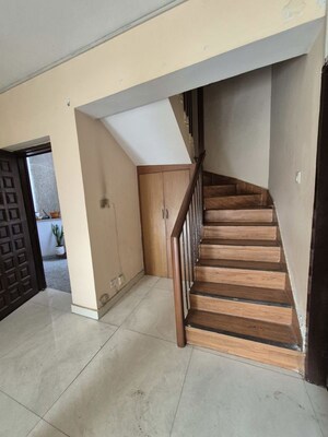 Staircase in 3.5 BHK Apartment at Mayur Vihar – for Sale