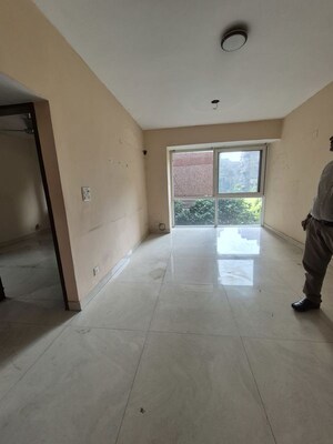 3.5 BHK Apartment For Sale in Mayur Vihar
