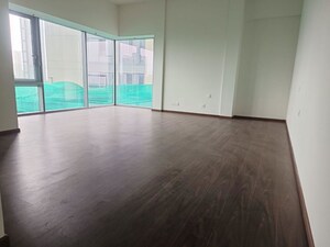 Room in 4 BHK Apartment at Piramal Aranya, Byculla – for Rent