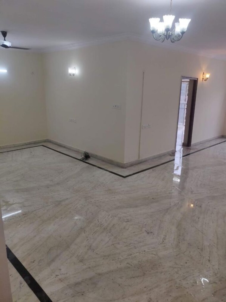 Room, crescent-canterbury 3 Bedroom 2100 Sq.Ft. Apartment In Richmond Town Bangalore 10696368