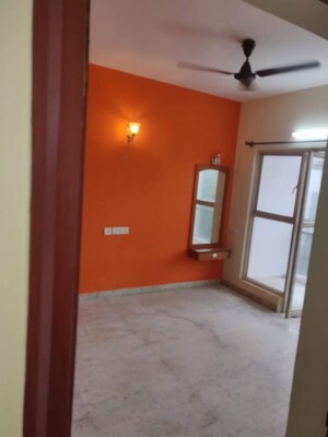 Room in 3 BHK Apartment at Crescent Canterbury, Richmond Town – for Rent