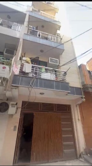 1.5 BHK Builder Floor – Exterior View View at Mohan Garden - for Rent