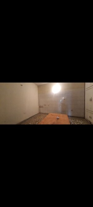 Room in 2 BHK Independent House at Sector 8 – for Rent