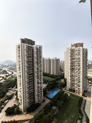 4 BHK Apartment For Rent in Conscient Heritage Max, Sector 102