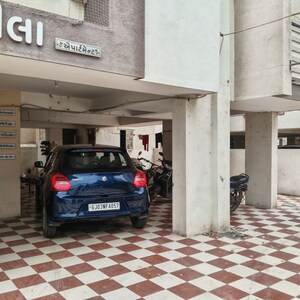 Parking in  Apartment at Mota Mava – for Sale