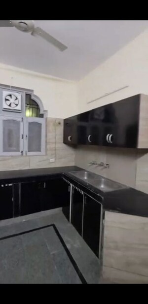 Kitchen in 3.5 BHK Independent House at Sector 28 – for Rent