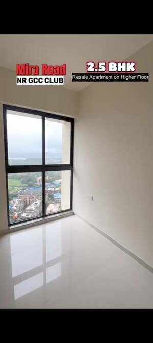 Room in 2.5 BHK Apartment at Lodha Casa Supremo, Mira Road East – for Sale