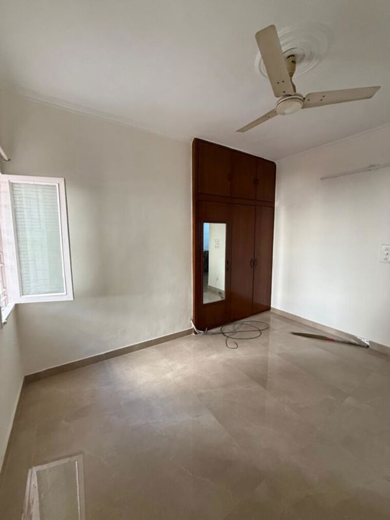 Room, godrej-south-estate-okhla 3 Bedroom 1650 Sq.Ft. Apartment In Okhla Delhi 10696649