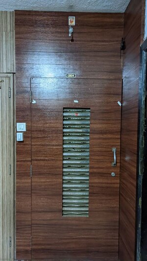  4 BHK Apartment at Kolshet Road – for Sale