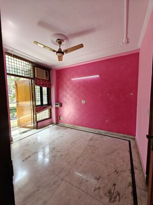 1 BHK Builder Floor For Rent in Khirki Extension
