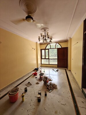 Room in 1 BHK Builder Floor at Khirki Extension – for Rent