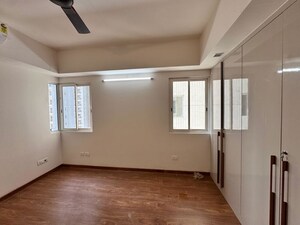 Room in 4 BHK Apartment at Godrej Air Sector 85, Sector 85 – for Rent