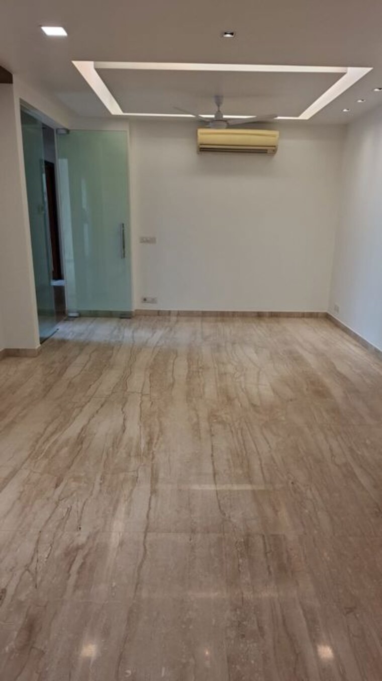 Room, vasant vihar 4 Bedroom 3050 Sq.Ft. Builder Floor In Vasant Vihar Delhi 10696683