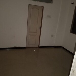 Room in 1 BHK Apartment at Lower Govind Nagar – for Rent