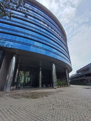  Office Space – Exterior View View at Kanakia Boomerang, Powai - for Sale