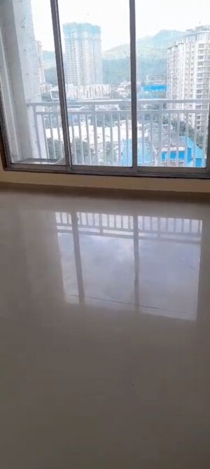 Room in 2 BHK Apartment at Kakad Paradise Phase 1, Mira Road – for Rent