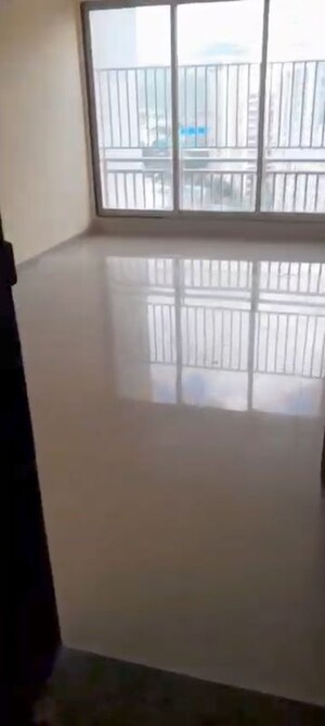 Room in 2 BHK Apartment at Kakad Paradise Phase 1, Mira Road – for Rent