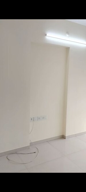 Room in 2 BHK Apartment at Godrej Central, Chembur – for Rent