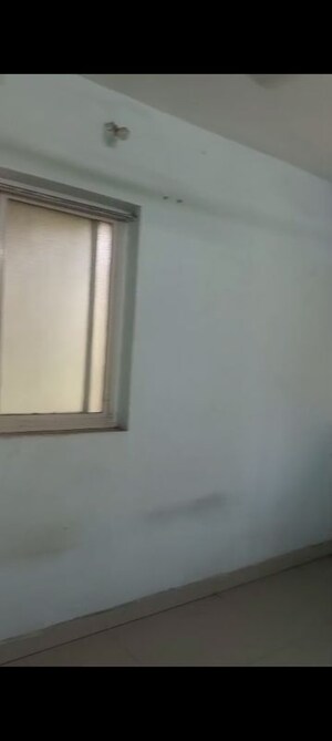 Room in 1 BHK Apartment at Tilak Indrayani, Tilak Nagar – for Rent