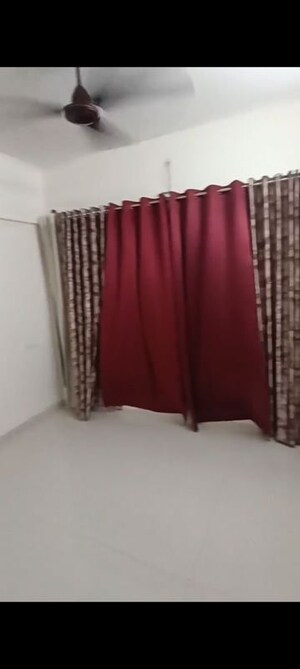 Bedroom in 2 BHK Apartment at Nehru Nagar – for Rent