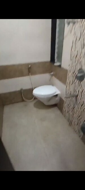 Bathroom in 2 BHK Apartment at Nehru Nagar – for Rent
