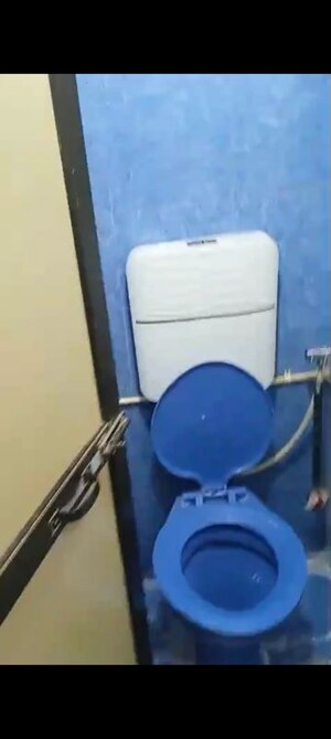 Attached Bathroom in 1 BHK Apartment at Ghatkopar East – for Rent