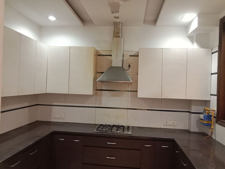 Kitchen, greater kailash ii 3 Bedroom 250 Sq.Yd. Builder Floor In Greater Kailash ii Delhi 10696918
