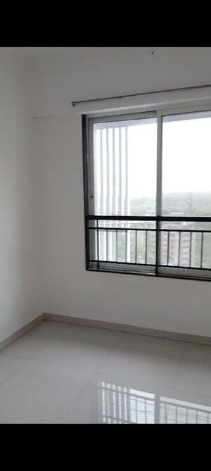 Room in 1.5 BHK Apartment at Pant Nagar – for Rent