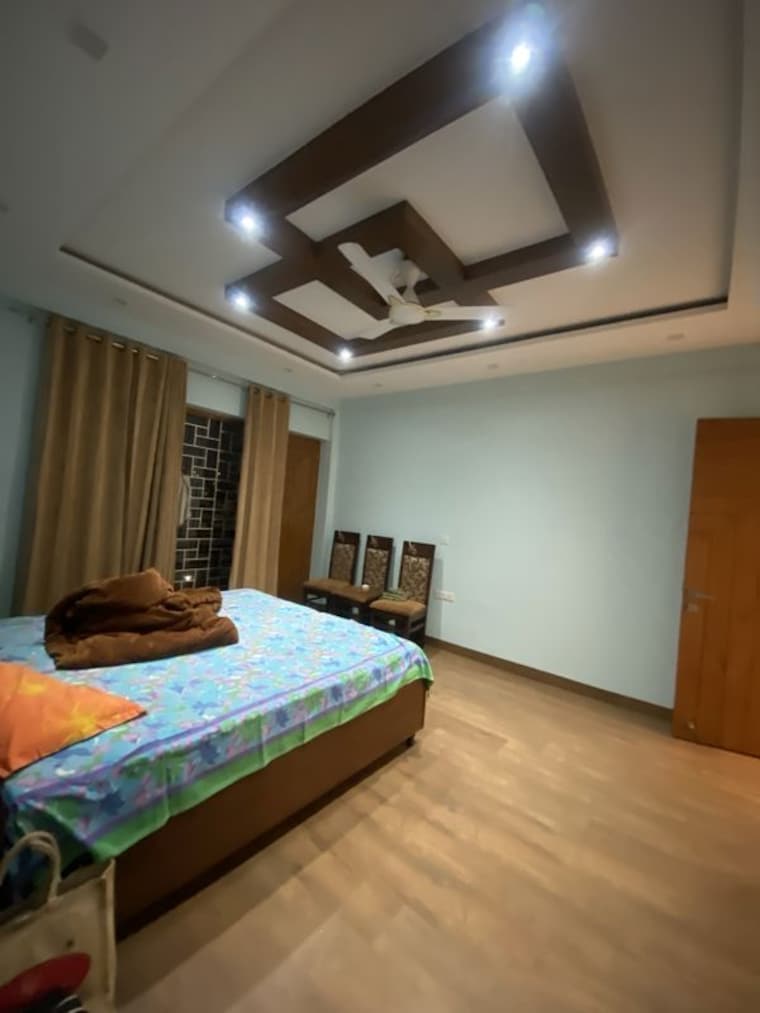 undefined, sector 21c 6+ Bedroom 4500 Sq.Ft. Independent House In Sector 21c Faridabad 10696914