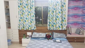 Bedroom in 5 BHK Apartment at Magarpatta Road – for Sale