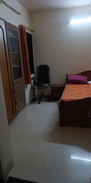 Bedroom in 5 BHK Apartment at Magarpatta Road – for Sale