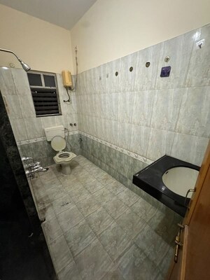 Bathroom in 4 BHK Villa at Pimple Saudagar – for Rent