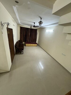 Room in 4 BHK Villa at Pimple Saudagar – for Rent