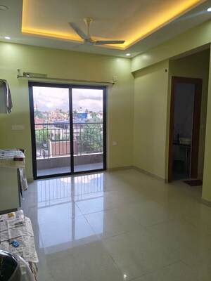 Room in 2 BHK Apartment at Purti Star, Rajarhat New Town – for Sale