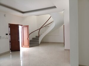 Room in  Office Space at Kailash Colony – for Sale