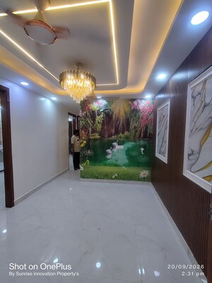 Room in 3 BHK Builder Floor at Mohan Garden – for Rent