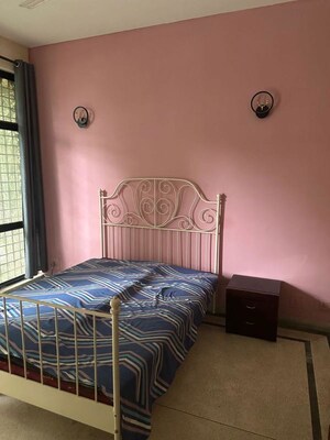 Bedroom in 2 BHK Builder Floor at Palam Vihar – for Rent