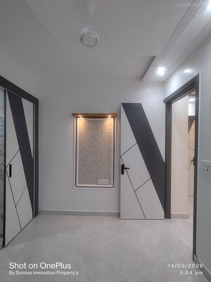 Room in 2 BHK Builder Floor at Nawada – for Rent