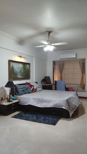 Living Room in 3 BHK Apartment at Konark Classic, Bandra West – for Rent